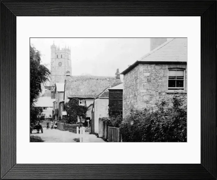 Framed Print : Carisbrooke, Isle of Wight, early 1900s Framed Print : Carisbrooke, Isle of Wight, early 1900s