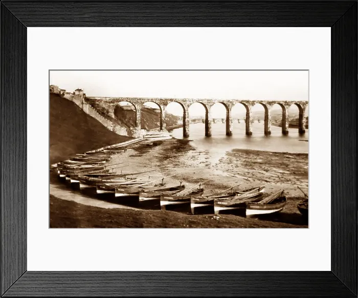 Framed Print : Berwick upon Tweed Bridge, Victorian period Framed Print : Berwick upon Tweed Bridge, Victorian period