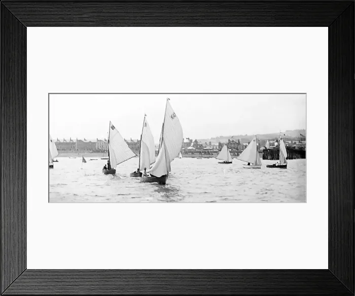 Framed Print : Dinghy racing at Teignmouth, probably 1930s Framed Print : Dinghy racing at Teignmouth, probably 1930s