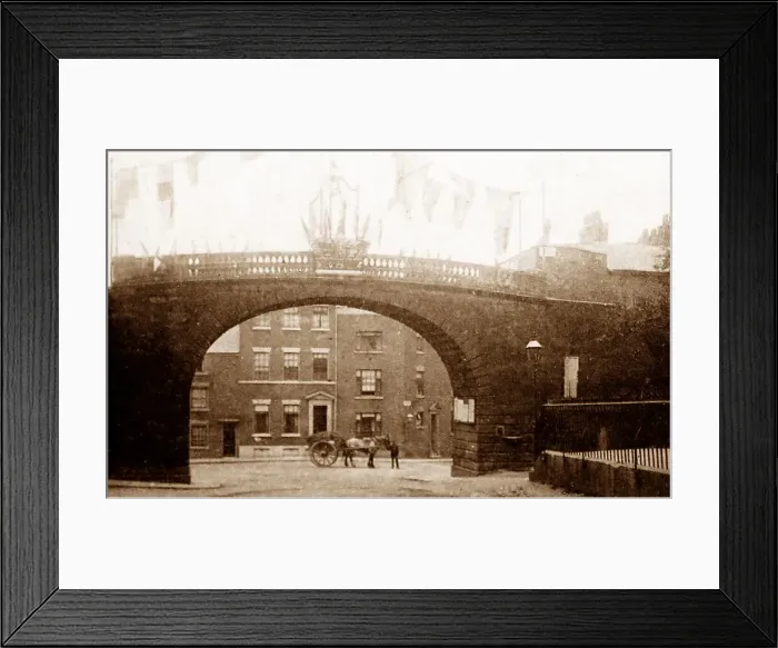 Framed Print : The City Gate, Chester in the 1870s Framed Print : The City Gate, Chester in the 1870s