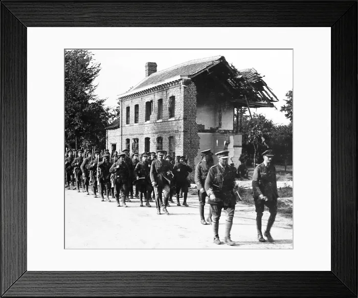 Framed Print : British troops at the Dolls House, Brassee Road - WW1 Framed Print : British troops at the Dolls House, Brassee Road - WW1