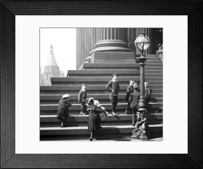 Framed Print : St. George's Hall, Liverpool, early 1900s Framed Print : St. George's Hall, Liverpool, early 1900s