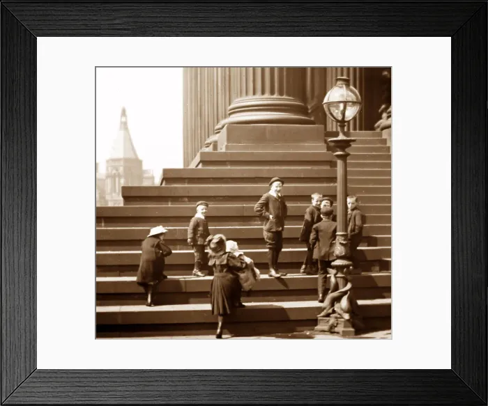 Framed Print : St. George's Hall, Liverpool, early 1900s Framed Print : St. George's Hall, Liverpool, early 1900s