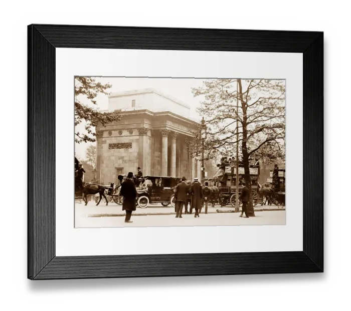 Framed Print : Marble Arch, Hyde Park Corner, London, early 1900s Framed Print : Marble Arch, Hyde Park Corner, London, early 1900s