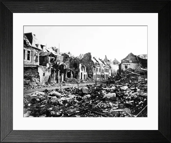 Framed Print : Peronne, France in March 1917 Framed Print : Peronne, France in March 1917