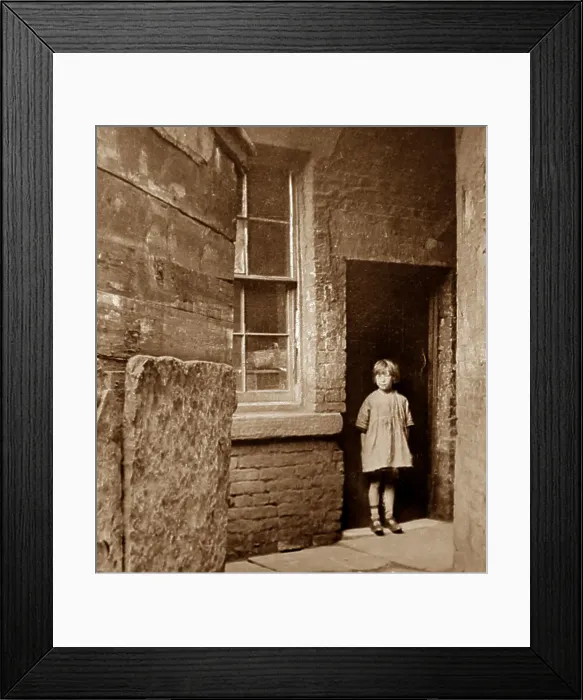 Framed Print : Slum housing, probably Manchester, early 1900s Framed Print : Slum housing, probably Manchester, early 1900s