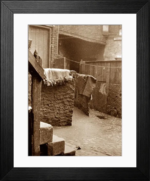Framed Print : Slum housing, probably Manchester, early 1900s Framed Print : Slum housing, probably Manchester, early 1900s