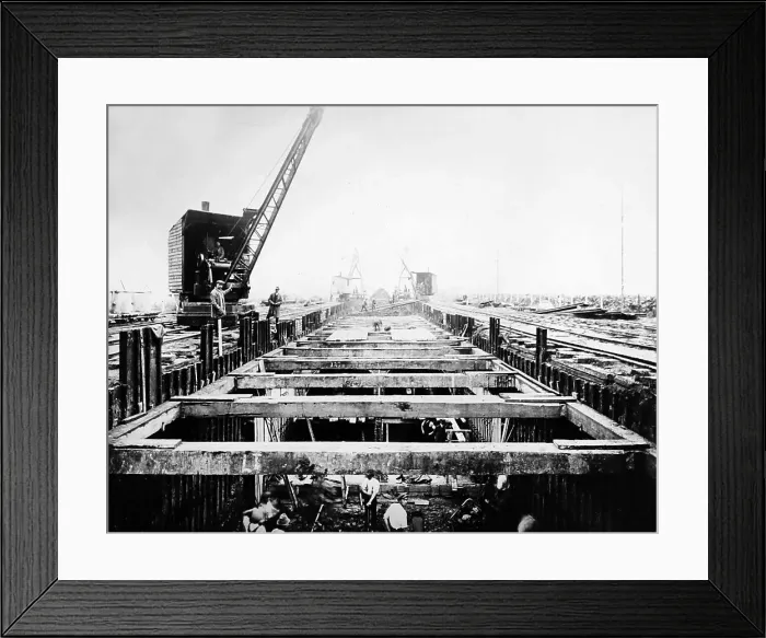 Framed Print : Cut and cover, building the London Underground Framed Print : Cut and cover, building the London Underground