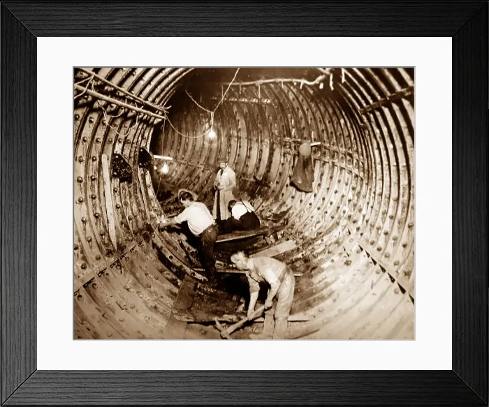 Framed Print : Building the London Underground, Victorian period Framed Print : Building the London Underground, Victorian period