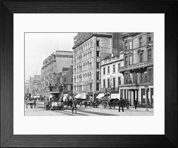 Framed Print : Waverley Hotel, Princes Street, Edinburgh Framed Print : Waverley Hotel, Princes Street, Edinburgh
