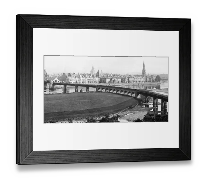 Framed Print : Perth, Scotland Framed Print : Perth, Scotland