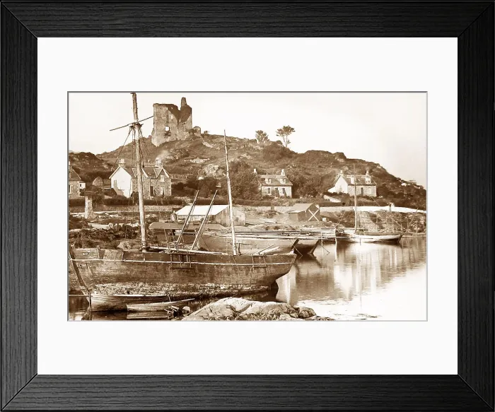 Framed Print : Tarbert Castle, Inverary, Scotland Framed Print : Tarbert Castle, Inverary, Scotland