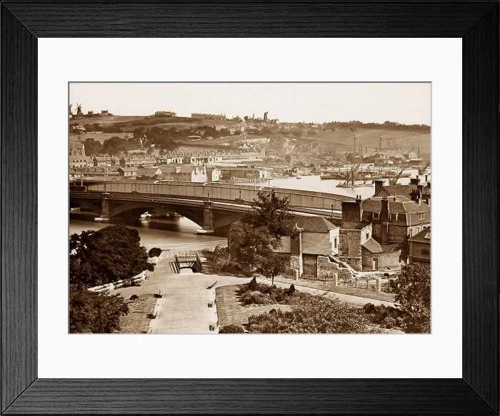Framed Print : Rochester Bridge Framed Print : Rochester Bridge