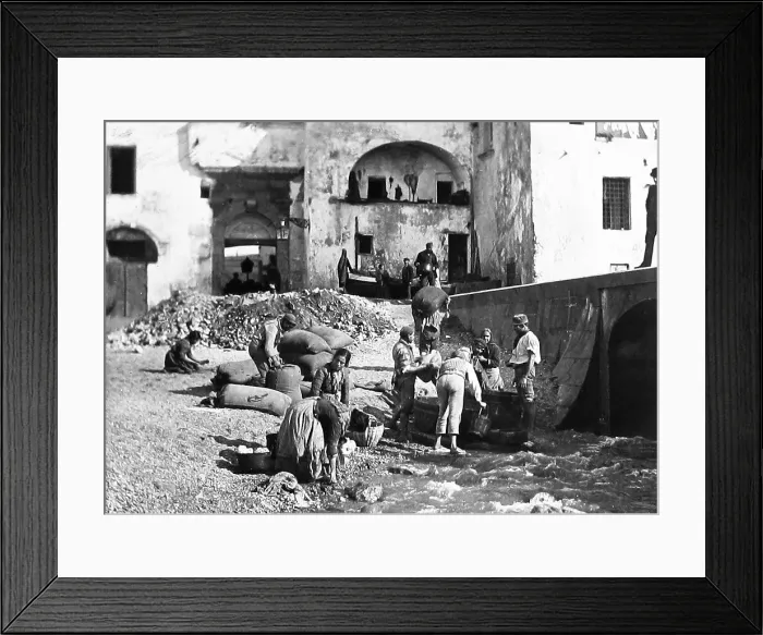Framed Print : Italy Amalfi - washing wheat - pre1900 Framed Print : Italy Amalfi - washing wheat - pre1900