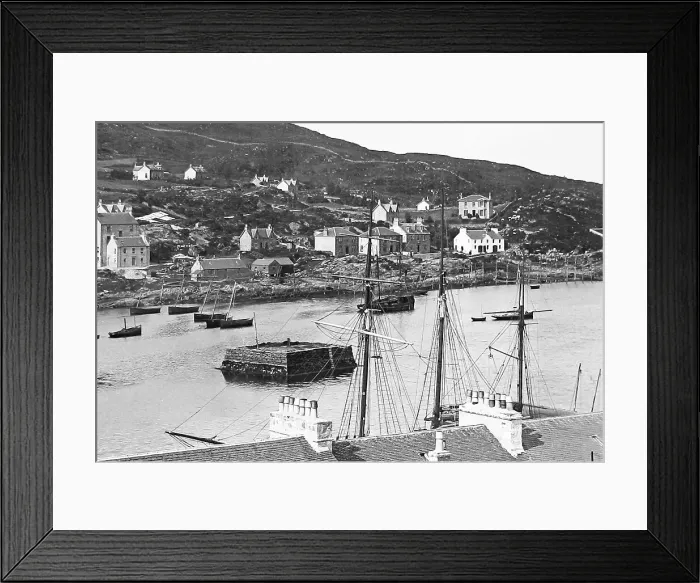 Framed Print : Tarbert, Loch Fyne, Scotland Framed Print : Tarbert, Loch Fyne, Scotland