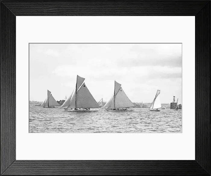 Framed Print : Racing yachts, Sydney Harbour, Australia Framed Print : Racing yachts, Sydney Harbour, Australia