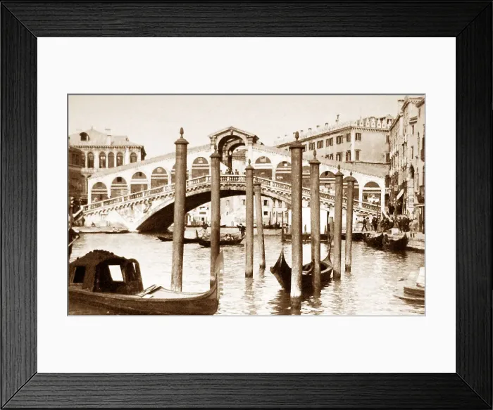 Framed Print : Rialto Bridge, Grand Canal, Venice, Italy Framed Print : Rialto Bridge, Grand Canal, Venice, Italy