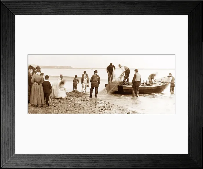 Framed Print : Salmon fishing at Spittal near Berwick on Tweed