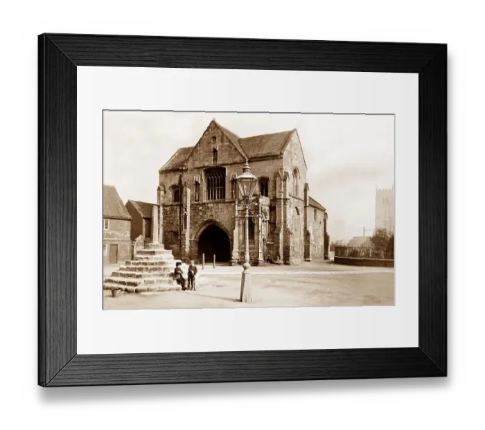 Framed Print : Worksop Market Cross and Gatehouse Victorian period Framed Print : Worksop Market Cross and Gatehouse Victorian period
