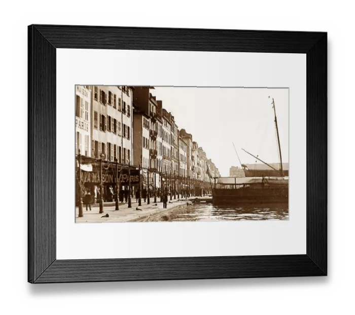 Framed Print : Toulon harbour, France Framed Print : Toulon harbour, France