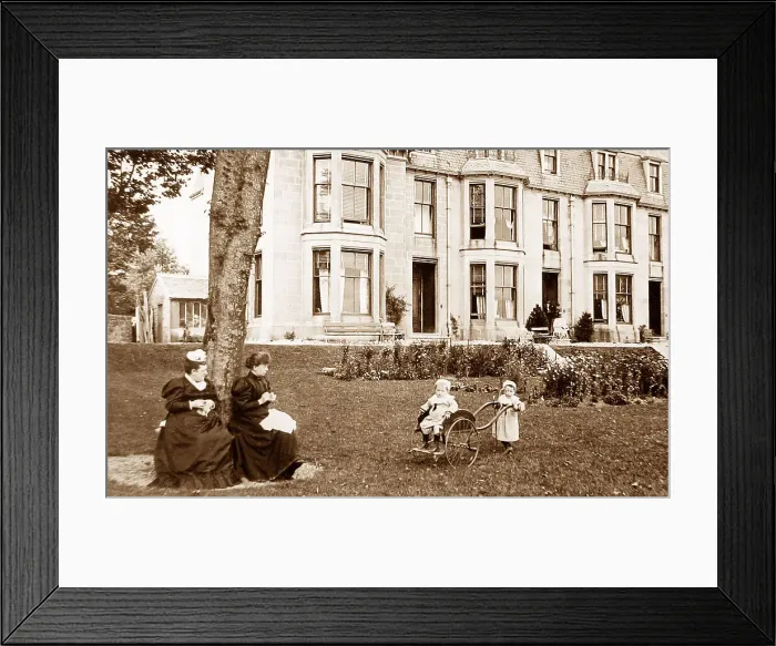 Framed Print : A West Bay, Dunoon Framed Print : A West Bay, Dunoon