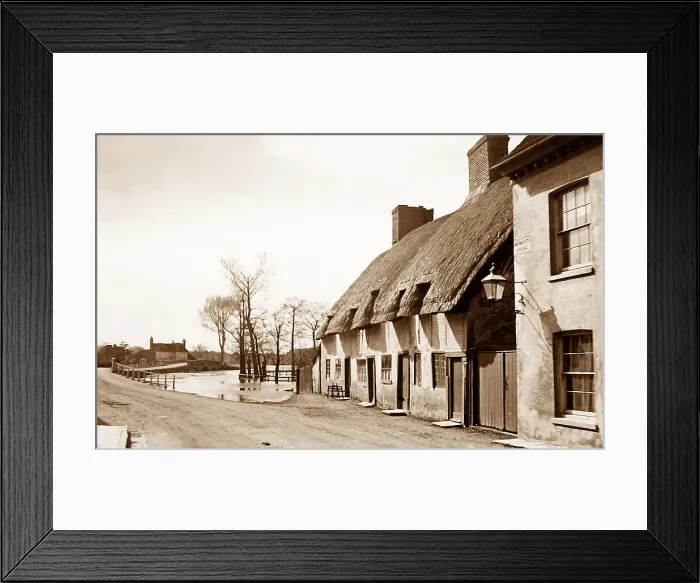 Framed Print : Ringwood near Bournemouth Framed Print : Ringwood near Bournemouth