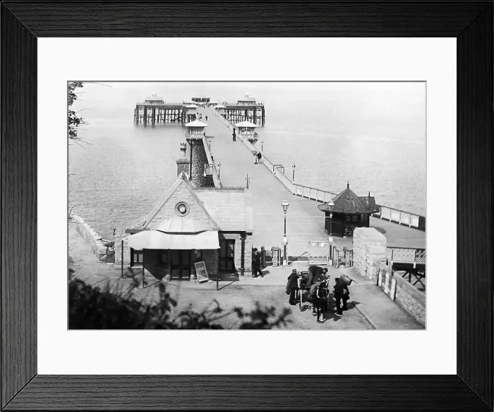 Framed Print : Llandudno Pier, Wales Framed Print : Llandudno Pier, Wales