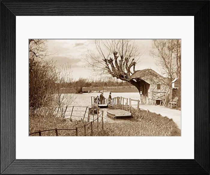 Framed Print : The Ferry, Christchurch Framed Print : The Ferry, Christchurch
