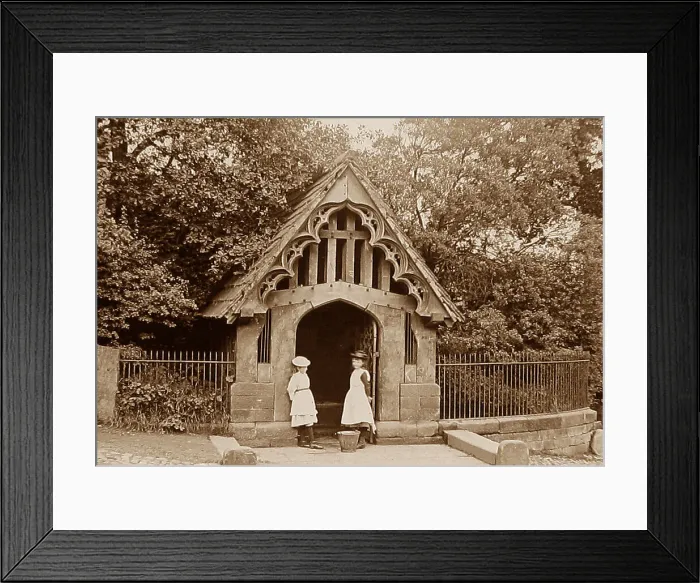 Framed Print : The Well, Budworth Framed Print : The Well, Budworth