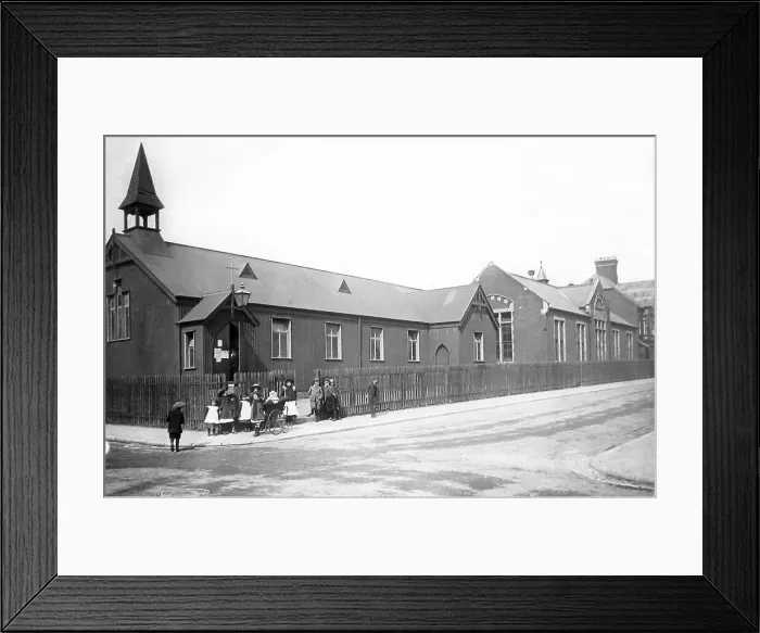 Framed Print : St Andrews School, Lowestof Framed Print : St Andrews School, Lowestof