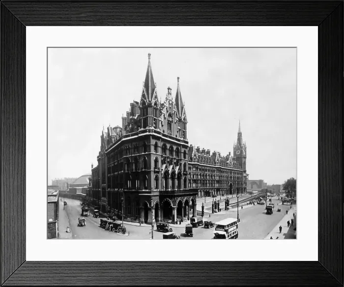 Framed Print : London St. Pancras Railway Station probably 1920 / 30s Framed Print : London St. Pancras Railway Station probably 1920 / 30s