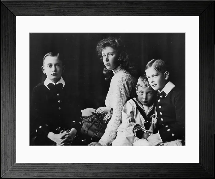 Framed Print : King George V children, Henry, Mary, John and George Framed Print : King George V children, Henry, Mary, John and George