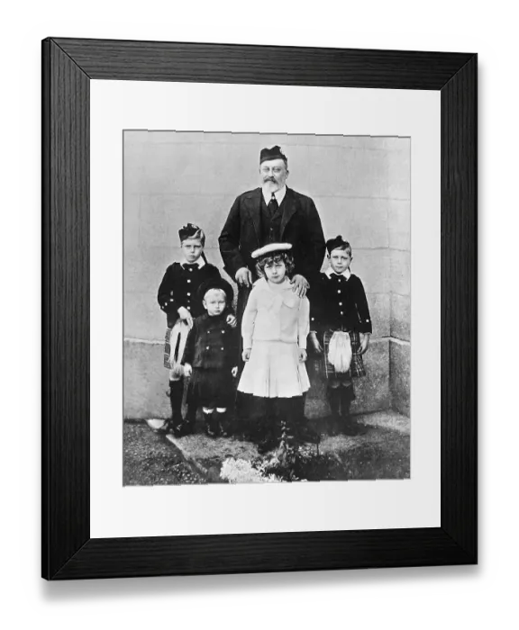 Framed Print : King Edward VII and his grandchildren Framed Print : King Edward VII and his grandchildren