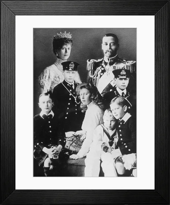 Framed Print : King George V, Queen Mary and their children Framed Print : King George V, Queen Mary and their children