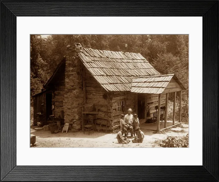 Framed Print : Mountaineer's Cabin, Cumberland Gap, Tennessee, USA Framed Print : Mountaineer's Cabin, Cumberland Gap, Tennessee, USA