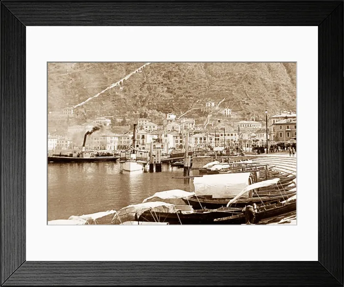 Framed Print : Lake Como, Italy Framed Print : Lake Como, Italy