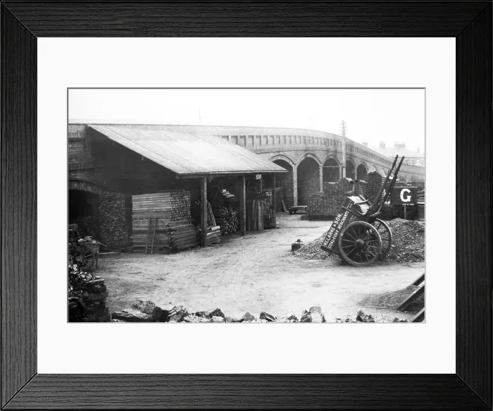Framed Print : Leicester - Catherine Street coal yard in 1903 Framed Print : Leicester - Catherine Street coal yard in 1903