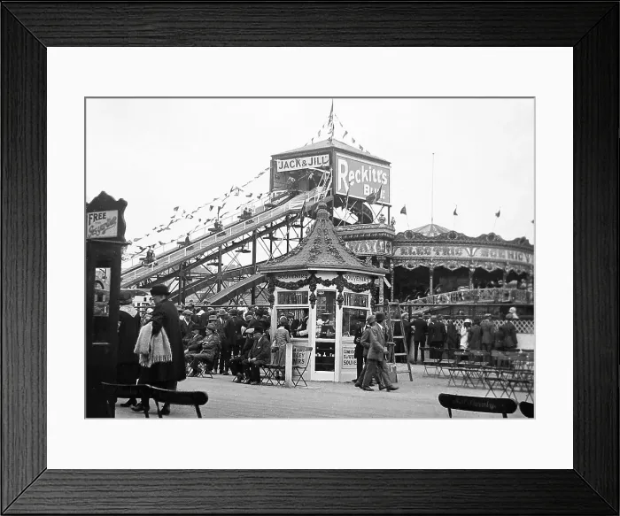 Framed Print : The Jack and Jill ride at the British Empire Exhibition Framed Print : The Jack and Jill ride at the British Empire Exhibition