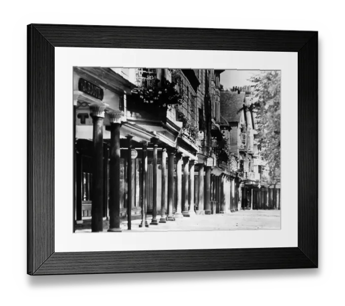 Framed Print : The Pantiles, Tunbridge Wells, Kent Framed Print : The Pantiles, Tunbridge Wells, Kent