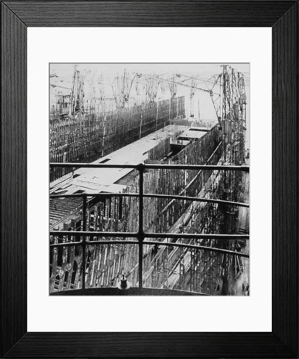 Framed Print : Construction of RMS Queen Elizabeth Framed Print : Construction of RMS Queen Elizabeth