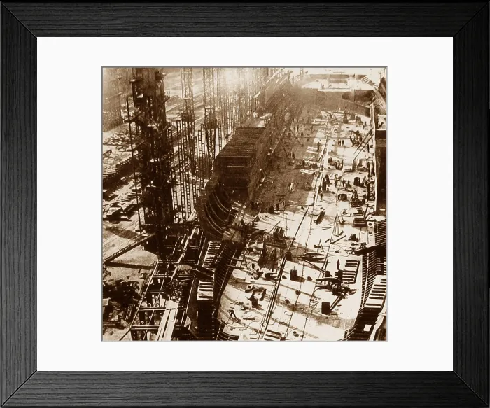 Framed Print : Construction of RMS Queen Elizabeth launched in 1938 Framed Print : Construction of RMS Queen Elizabeth launched in 1938