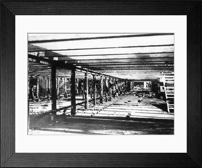 Framed Print : Construction of RMS Queen Elizabeth Framed Print : Construction of RMS Queen Elizabeth
