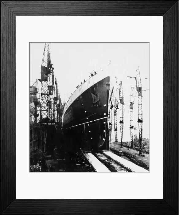 Framed Print : Ready to launch, Construction of RMS Queen Elizabeth Framed Print : Ready to launch, Construction of RMS Queen Elizabeth