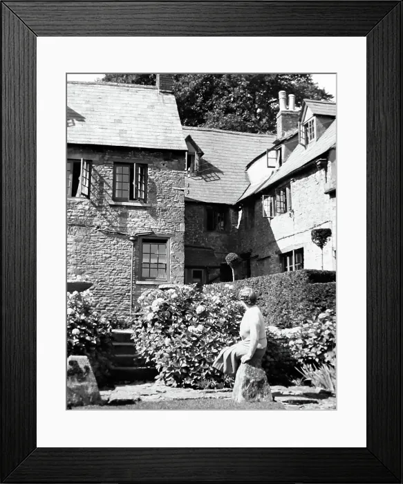 Framed Print : Stow on the Wold - probably 1930s Framed Print : Stow on the Wold - probably 1930s