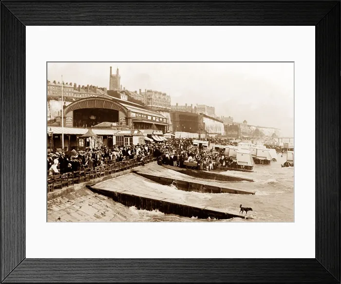 Framed Print : Ramsgate beach and Railway Station Framed Print : Ramsgate beach and Railway Station