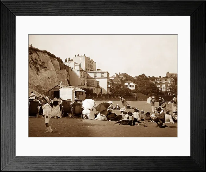 Framed Print : Pierrots on beach at Broadstairs Framed Print : Pierrots on beach at Broadstairs
