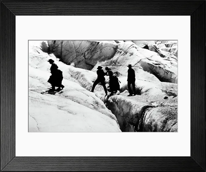 Framed Print : Crevasse, Mont Blanc Framed Print : Crevasse, Mont Blanc