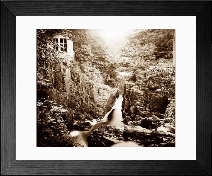 Framed Print : Dunkeld Hermitage Bridge, Scotland Framed Print : Dunkeld Hermitage Bridge, Scotland