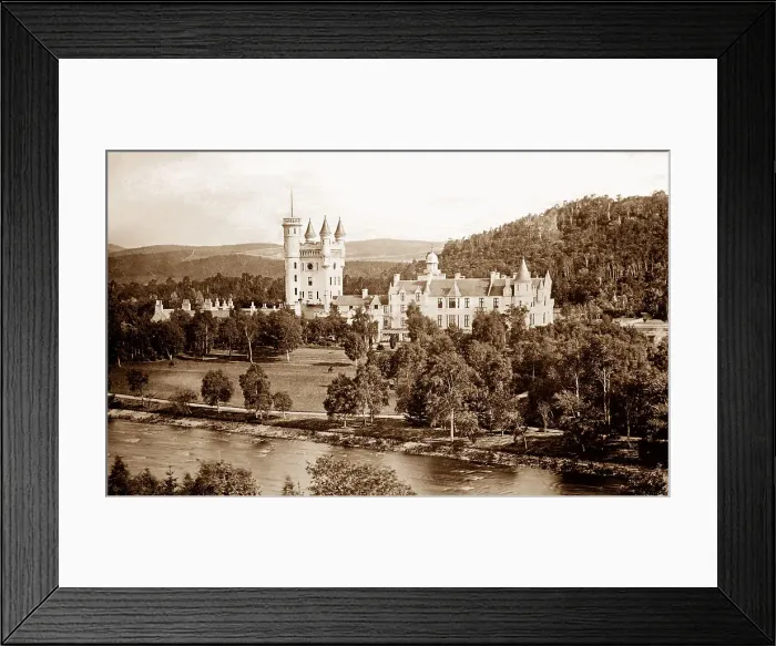 Framed Print : Balmoral Castle, Scotland Framed Print : Balmoral Castle, Scotland
