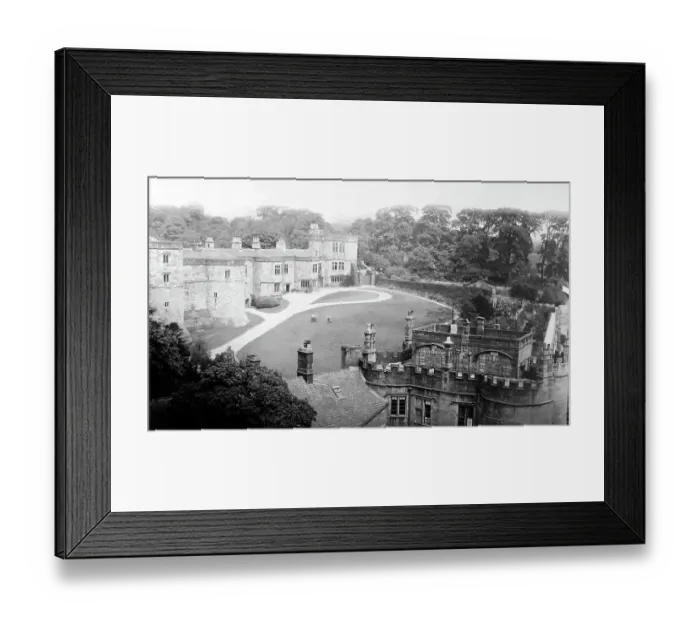 Framed Print : Skipton Castle Framed Print : Skipton Castle